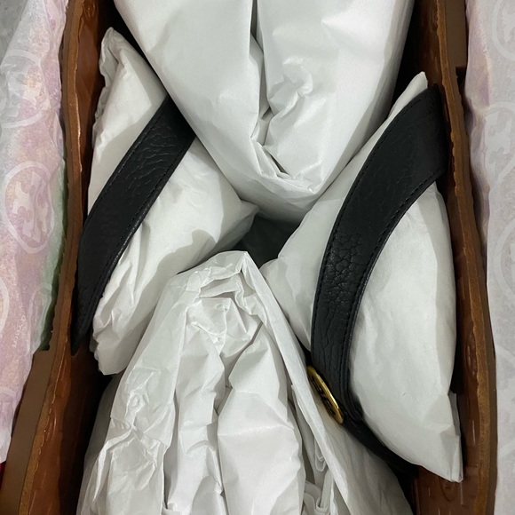 NIB Tory Burch Thora Tumbled Sandals - Picture 4 of 6